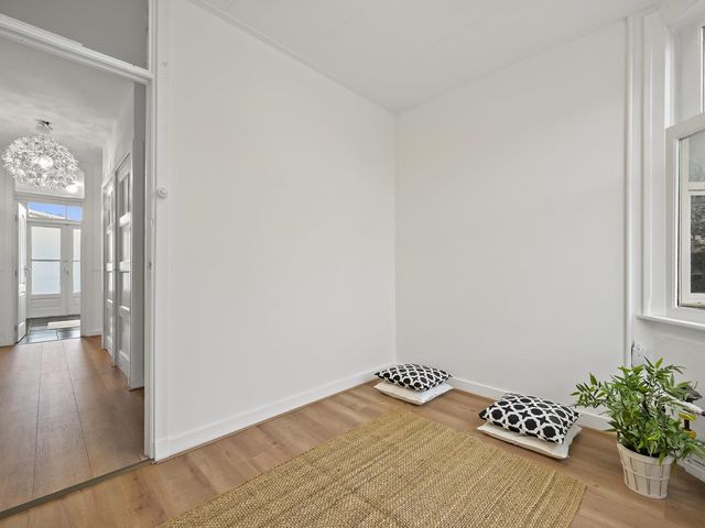 Vlasakkersstraat 135, 'S-Gravenhage