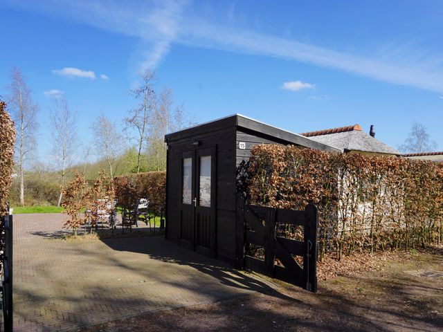 Langwarderdyk 4 15, Sint Nicolaasga