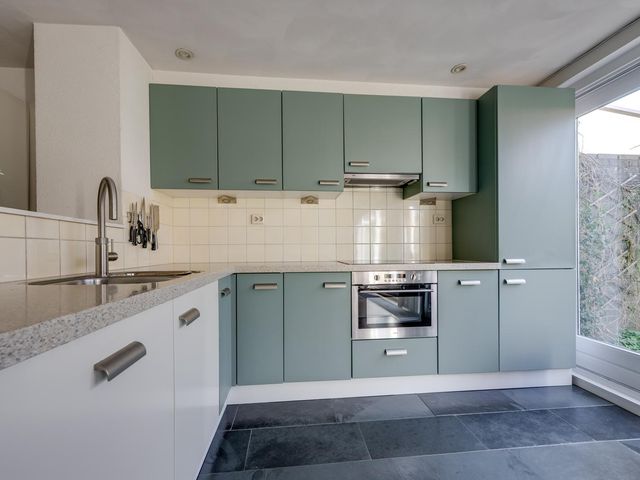 Jasmijnstraat 27, Hoeven