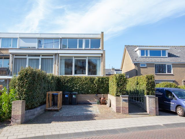 Adriaan Mouriszweg 5, Noordwijk