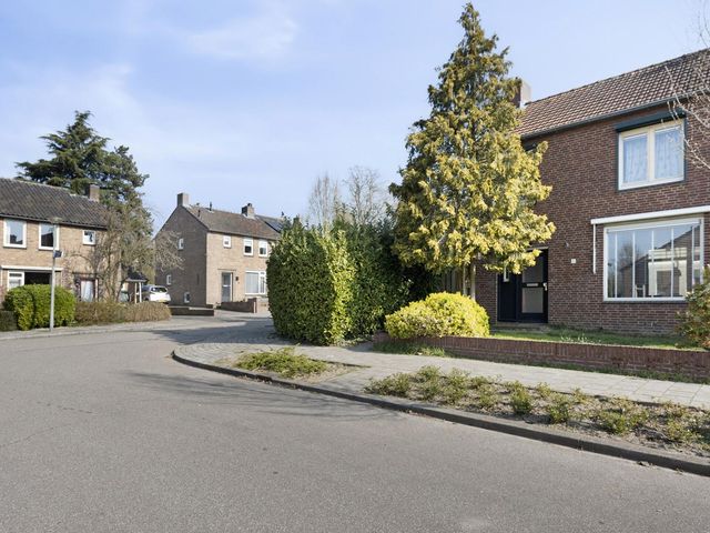 St. Antoniusstraat 1, Mook