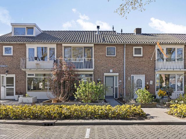 Airborneplein 4, Grave