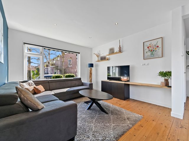 Oranje-Nassaustraat 32, Maasland