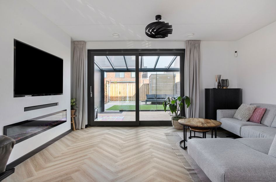 Dotterbloem 10