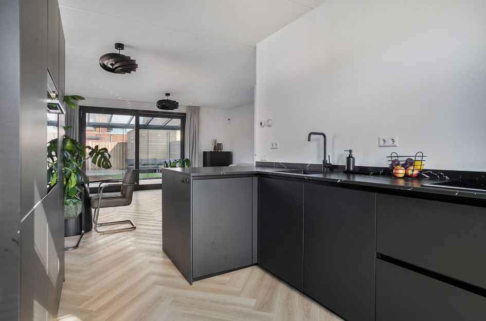 Dotterbloem 10