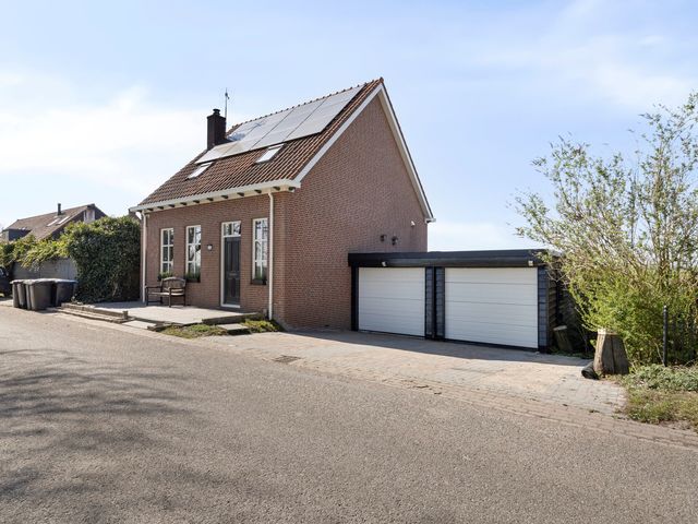 Boompjesdijk 8, Dinteloord