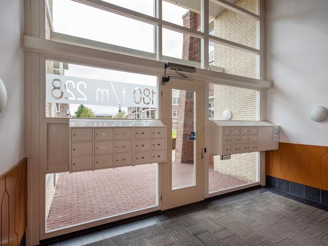 Amazonestroom 182, Zoetermeer