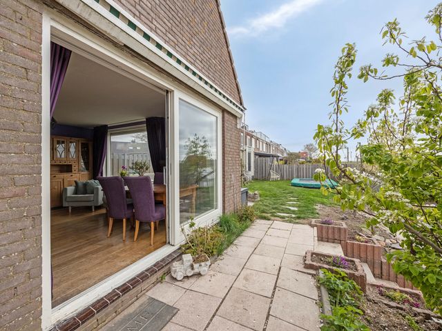 Zoutgras 17, Spijkenisse