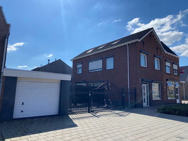 Bredaseweg 64, Roosendaal