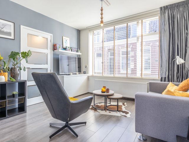 De Ruijterstraat 61, Den Helder