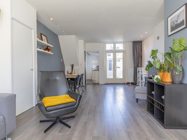 De Ruijterstraat 61, Den Helder