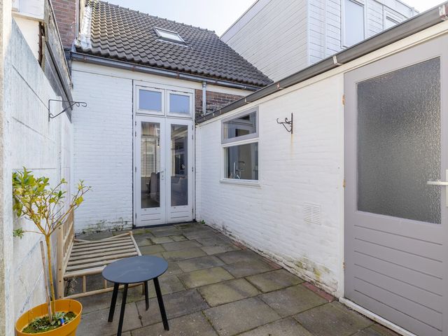 De Ruijterstraat 61, Den Helder