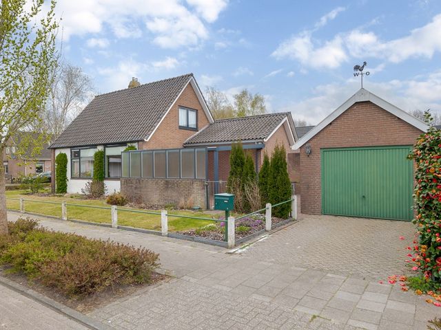 Berkenlaan 9, Geesbrug