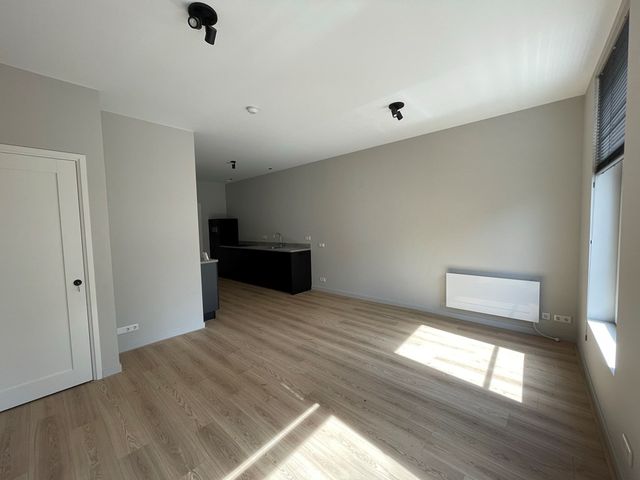 Oostzeedijk Beneden 217B01, Rotterdam