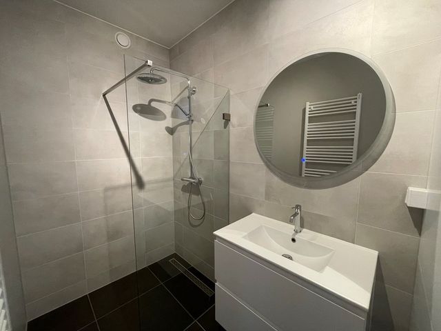 Oostzeedijk Beneden 217B01, Rotterdam