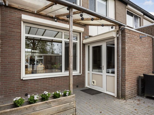 Flintenpad 67, Schoonebeek