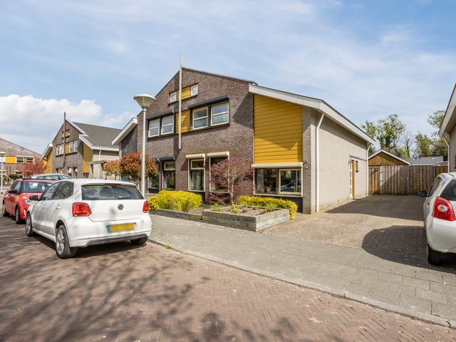 Bijvank 19, Vroomshoop