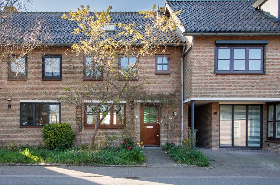 Kerkstraat 32