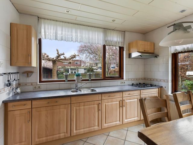 Dorpsstraat 17, Poortugaal