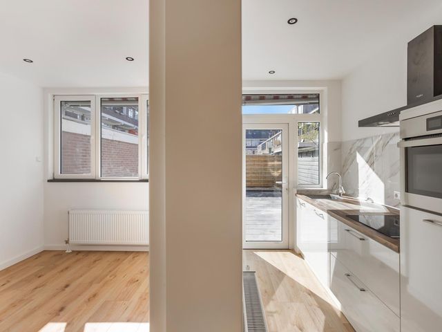 Linnaeusstraat 314, 'S-Gravenhage