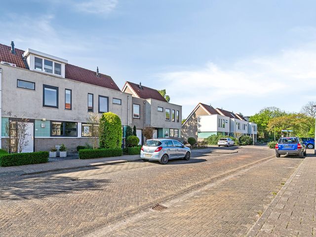 Samoen 15, Zeewolde