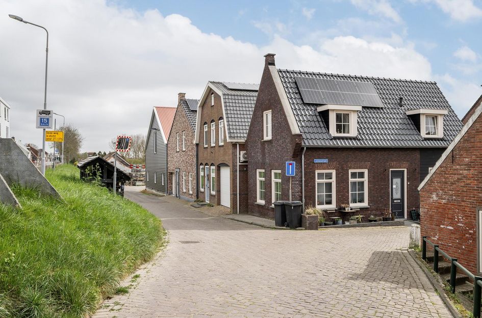 Stoofdijk 10