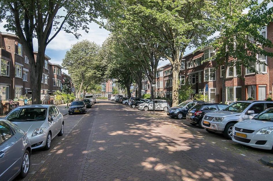 Caan van Necklaan 75