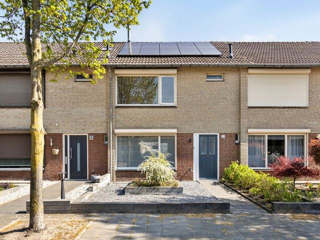 Leliestraat 35, Beek en Donk