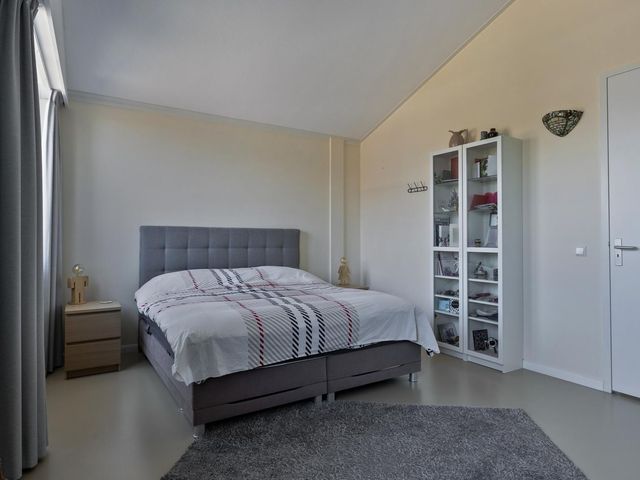 Van Hogendorpstraat 1, Numansdorp