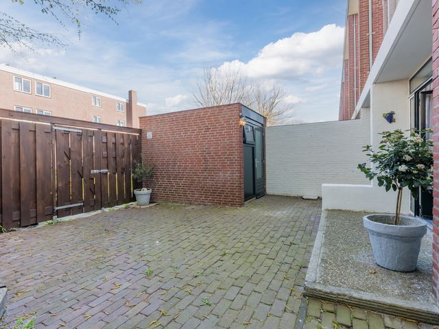 Breehorn 81, Lelystad