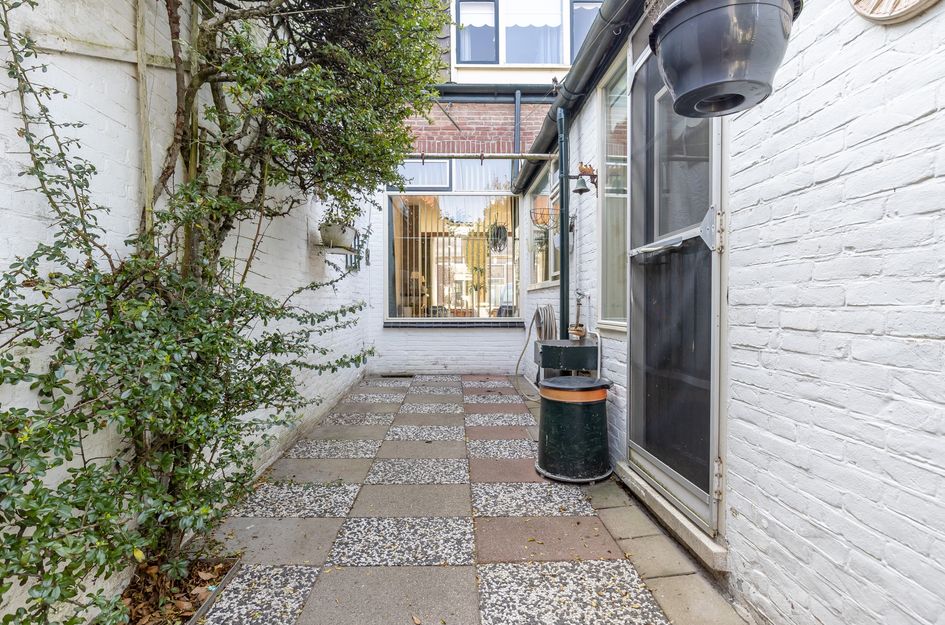 Van Hogendorpstraat 57