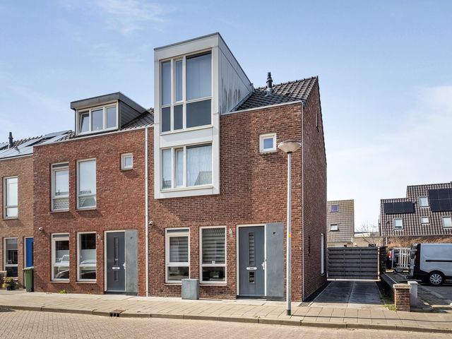 Fluytstraat 1, Den Helder