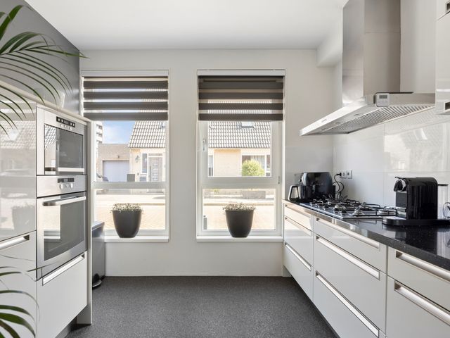 Fluytstraat 1, Den Helder