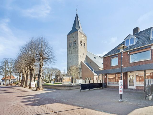 Markt 4, Zelhem
