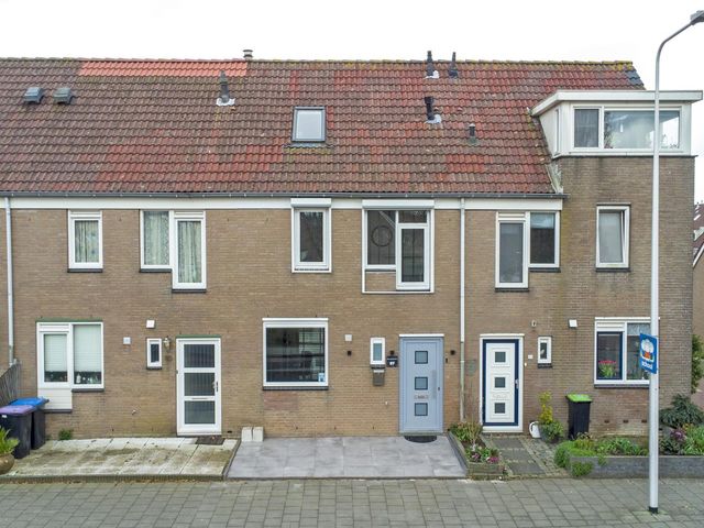 Buntgras 97, Spijkenisse