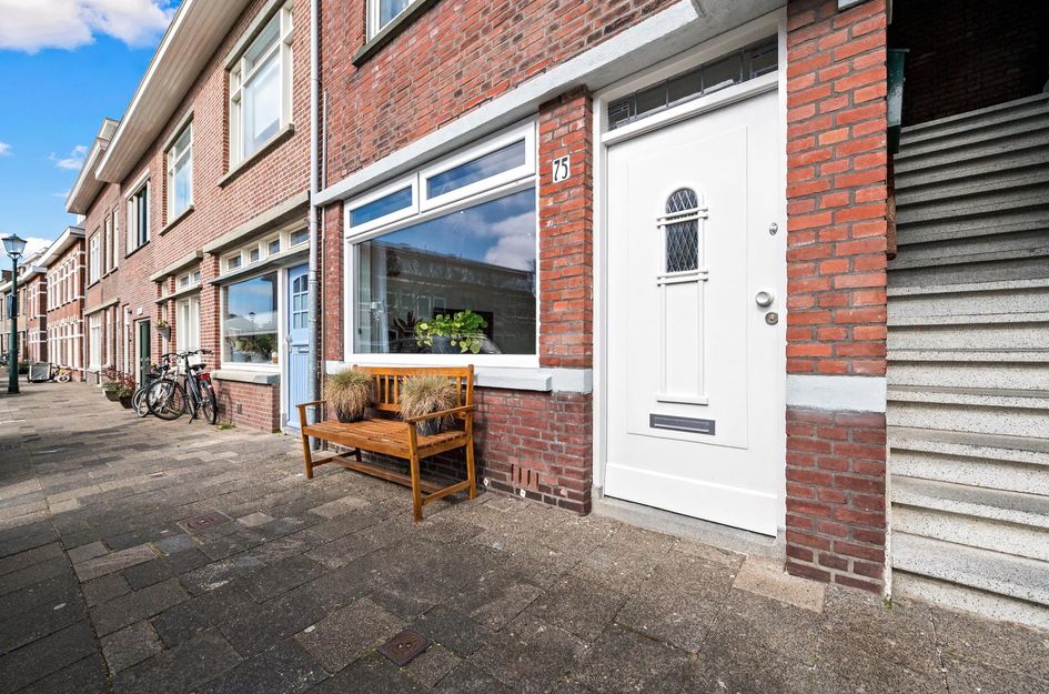 Dr. de Visserplein 75