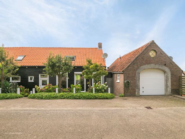 Boompjesdijk 30, Dinteloord
