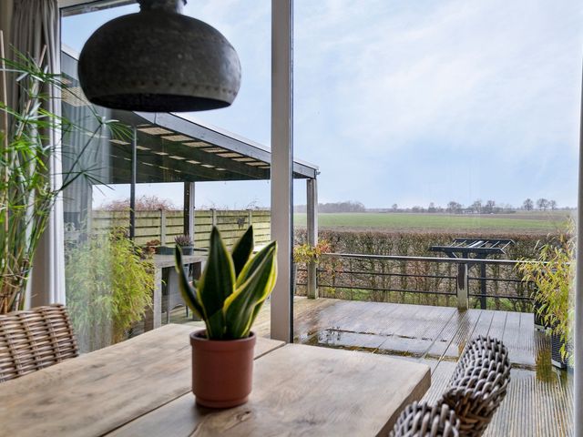 Boompjesdijk 30, Dinteloord