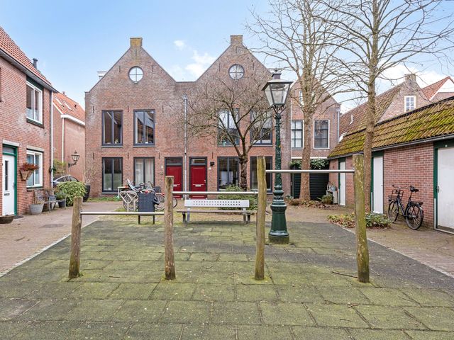 Van der Lubbehof 27B, Leiden