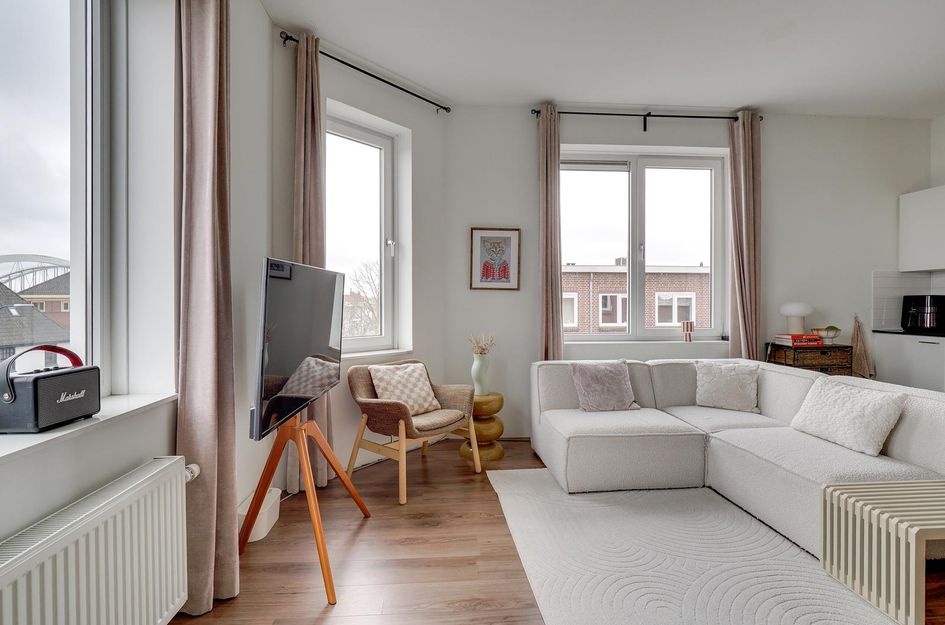 Voltastraat 1B