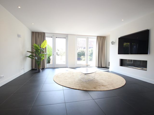 Ooievaarlaan 11, Heemstede