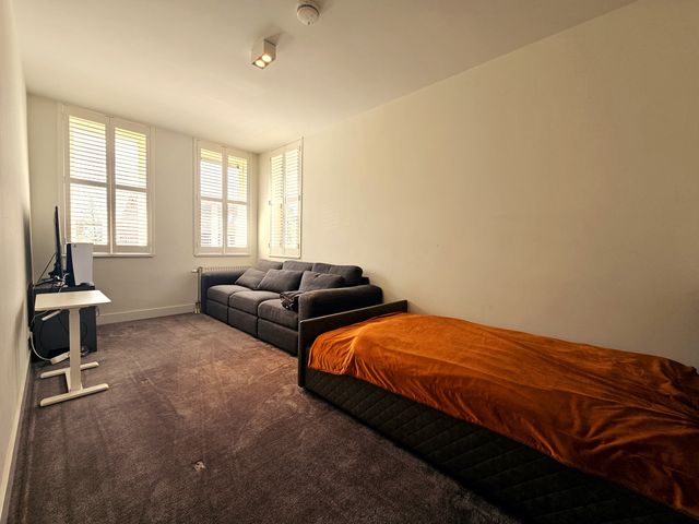 Ooievaarlaan 11, Heemstede