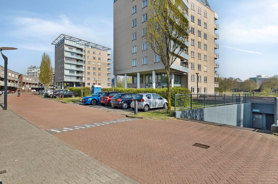 Joop Den Uyllaan 93