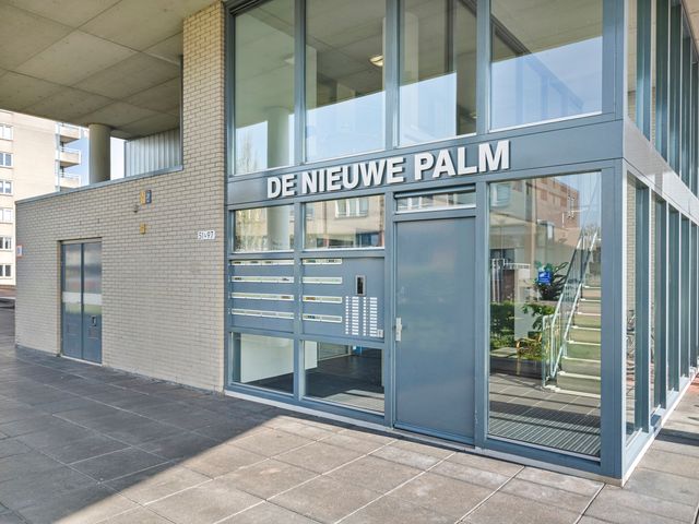 Joop Den Uyllaan 93, Schiedam