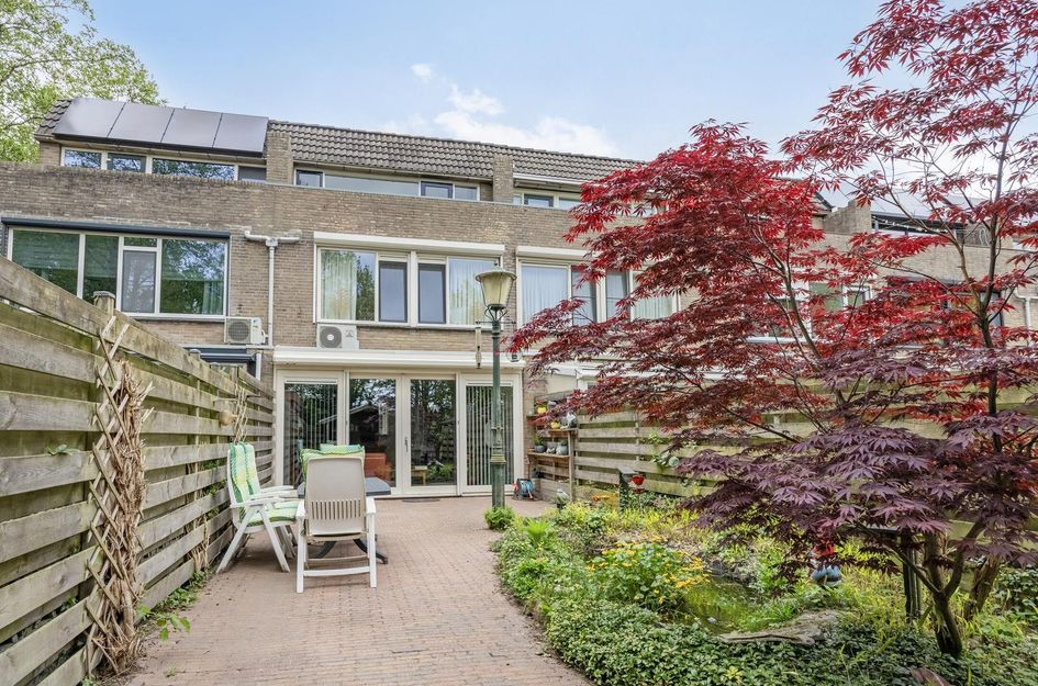 Lijsterhof 8