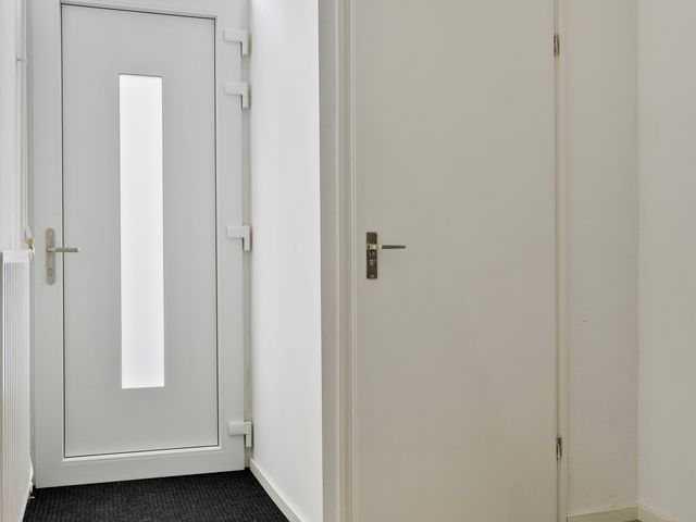 Kamperfoeliestraat 34, Musselkanaal