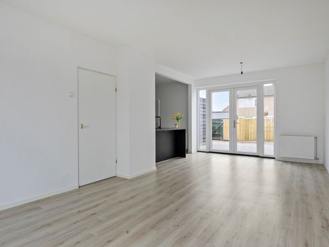 Kamperfoeliestraat 34, Musselkanaal