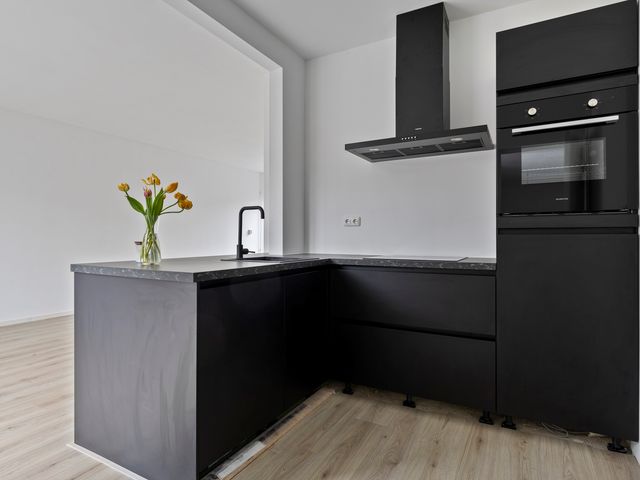 Kamperfoeliestraat 34, Musselkanaal