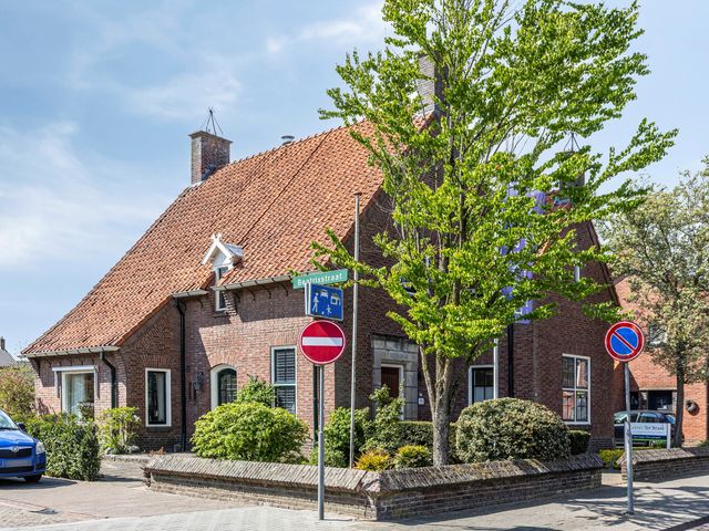 Burgemeester Hoogklimmerstraat 21, Denekamp