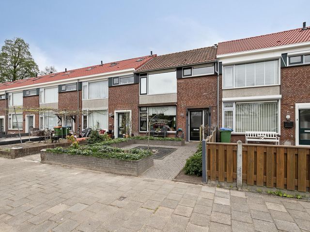 Moeskroenstraat 79, Breda